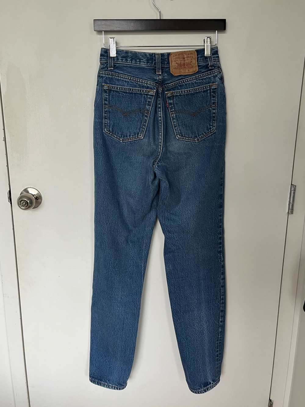 Vintage 90s Levi's Women’s 501 Straight Leg Jeans in Medium Blue Denim